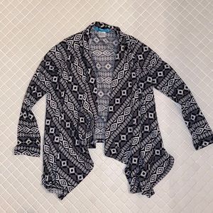 Adorable black white pattern sweater cardigan 8-10